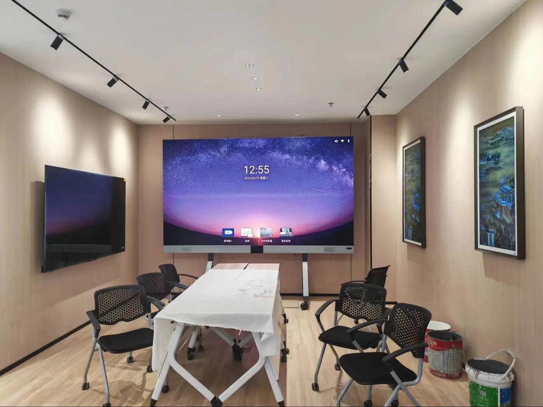 高端LED显示屏 重塑展厅与会议空间的视觉革命